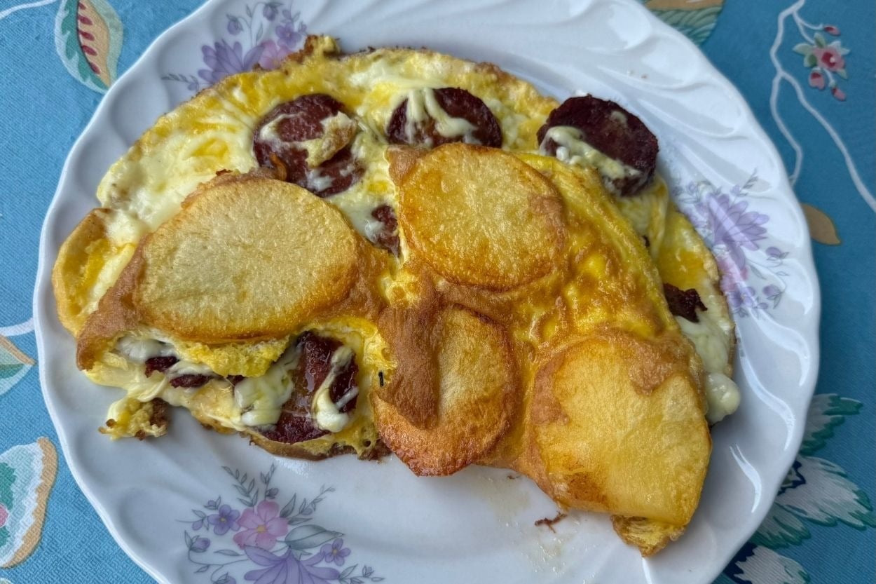 Çift Lezzetli: Sucuklu Patatesli Yumurta