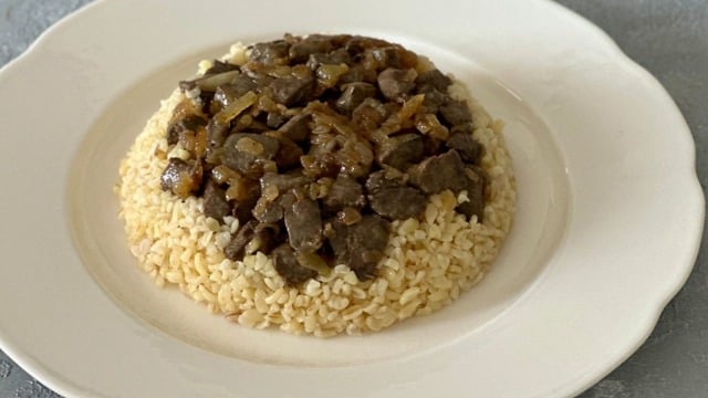 Zahide'nin Tarifi: Ciğerli Bulgur Pilavı