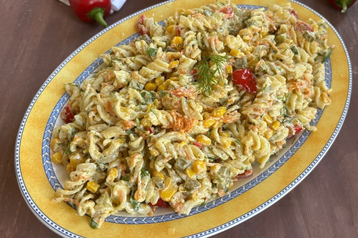 Nuriye'nin Tarifi: Hardal Soslu Makarna Salatası