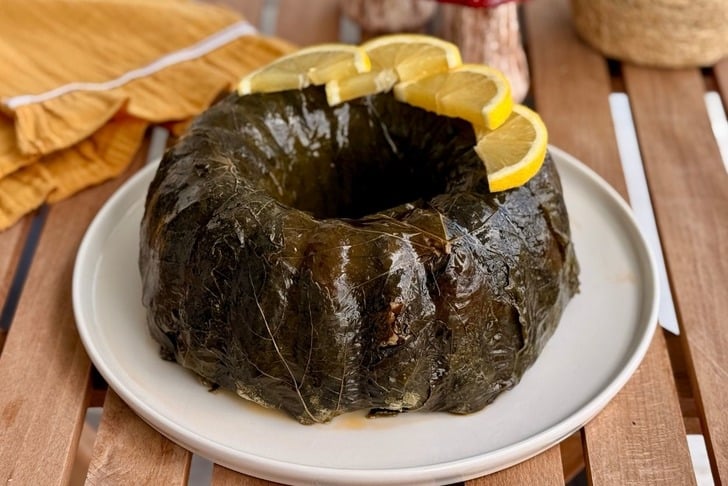kek-kalibinda-zeytinyagli-yaprak-sarmasi-tarifi