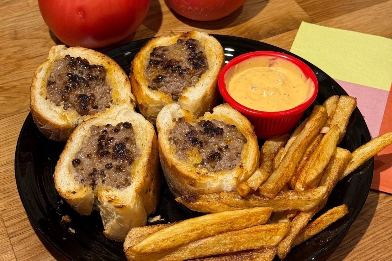Yedikçe Yediren: Yeni Nesil Ekmek Arası Köfte