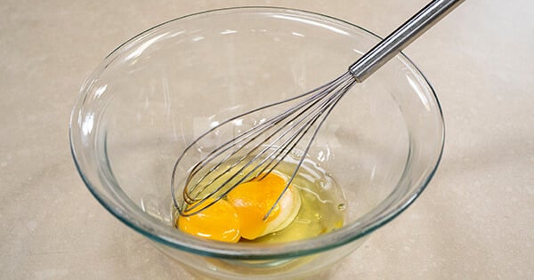 anne-usulu-yumurtali-ekmek-asama-1