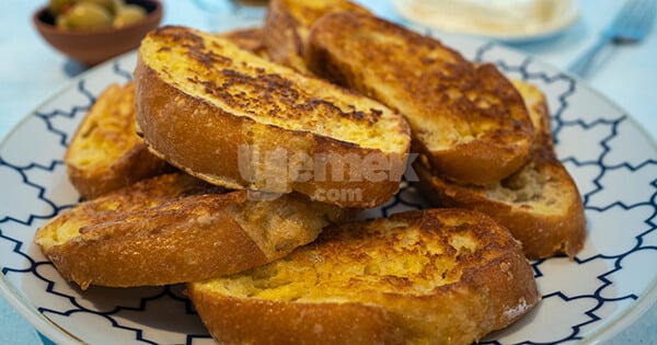 anne-usulu-yumurtali-ekmek-asama-7