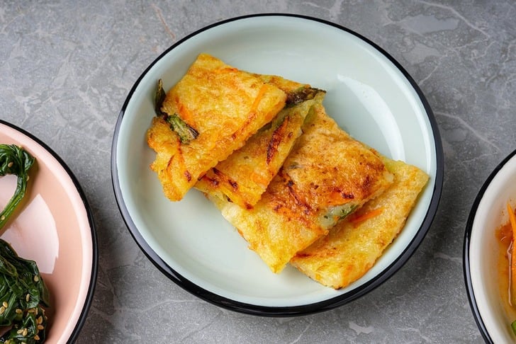 Kore Usulü Patates Pankeki (Gamja Jeon) Tarifi