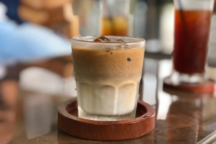 spanish-latte-shutter5