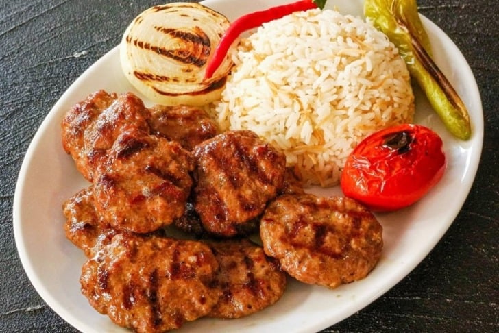 Akşehirli Ümit Usta Restaurant