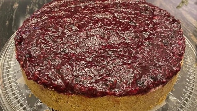 Bol Bisküvili: Orman Meyveli Pişmeyen Cheesecake