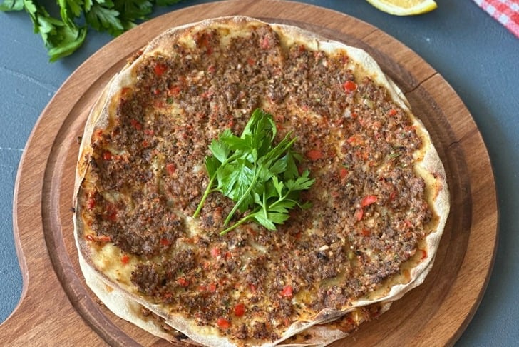 Urfa Usulü Lahmacun Tarifi