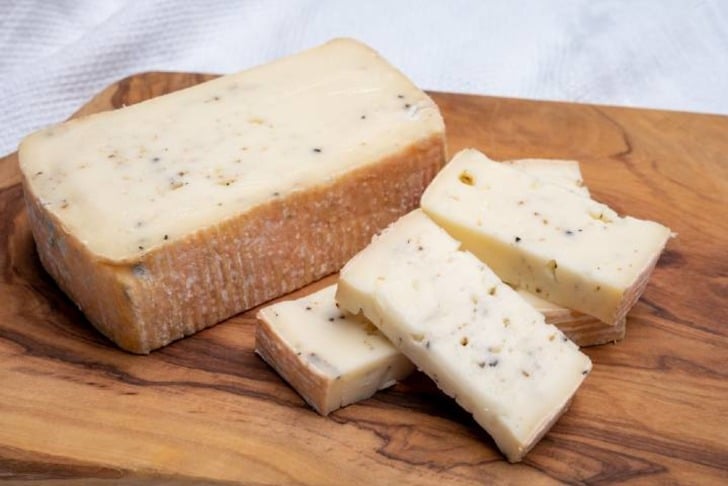 taleggio-shutter