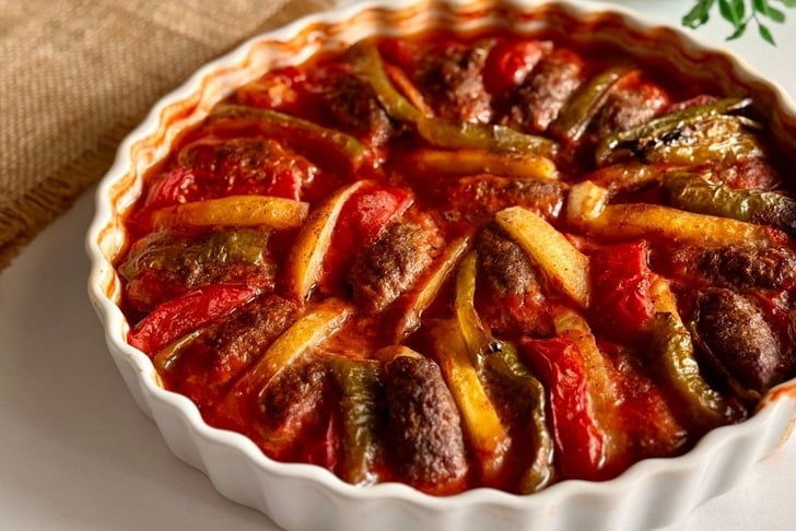 Soslu Köfte Patates Yemeği Tarifi