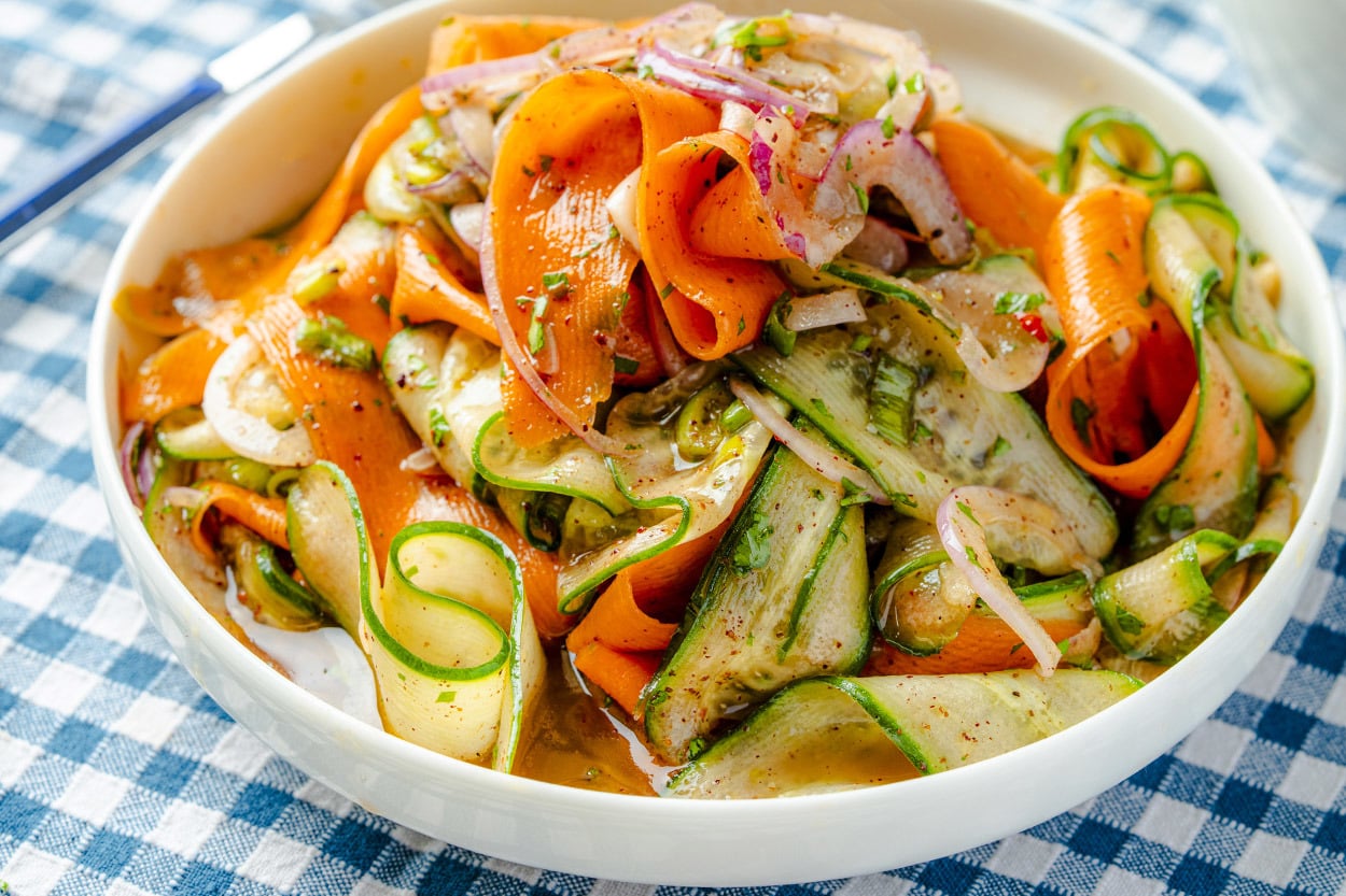 En Pratik Haliyle: Soyacak Salatası