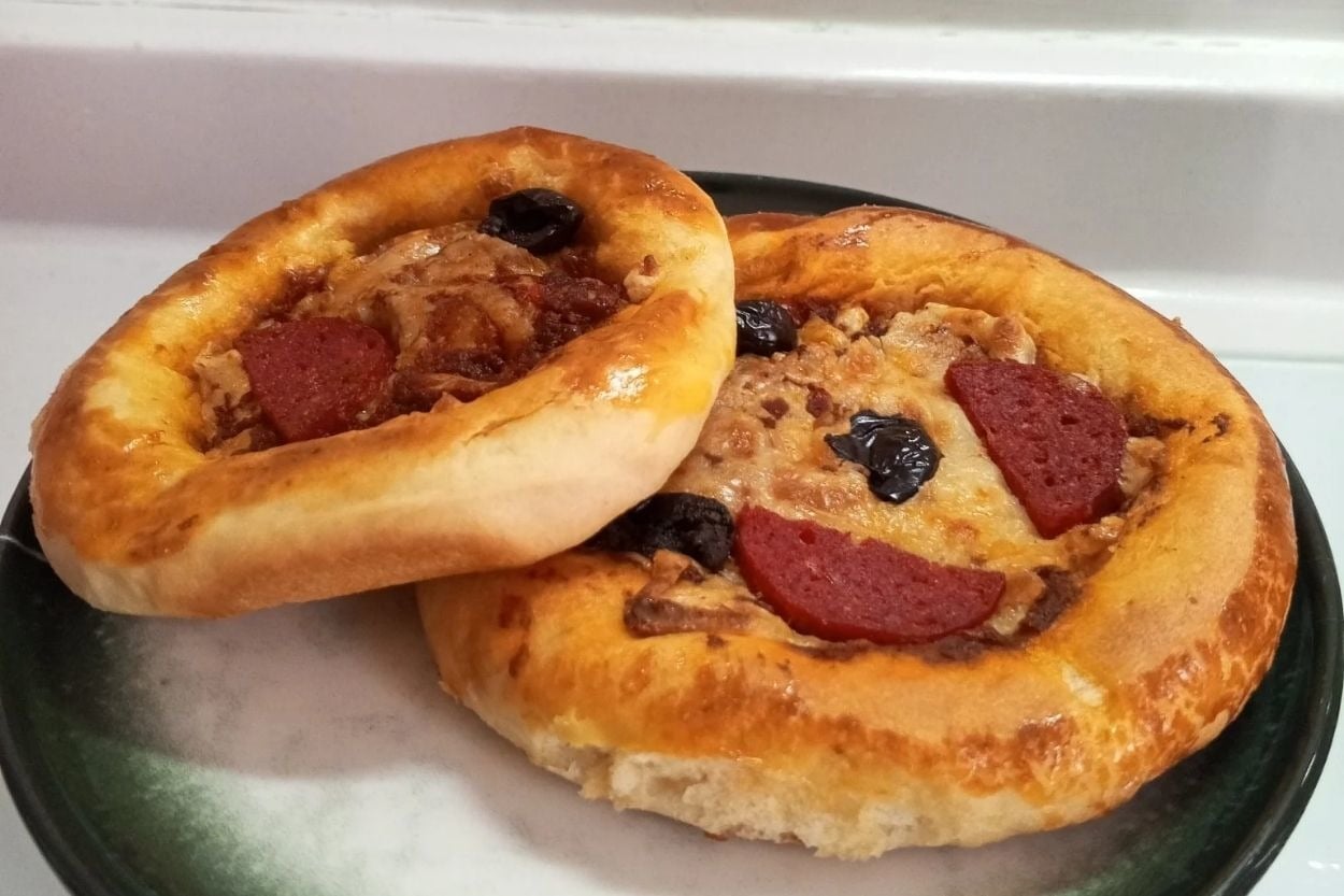 Çocukların Favorisi: Ev Yapımı Mini Pizza
