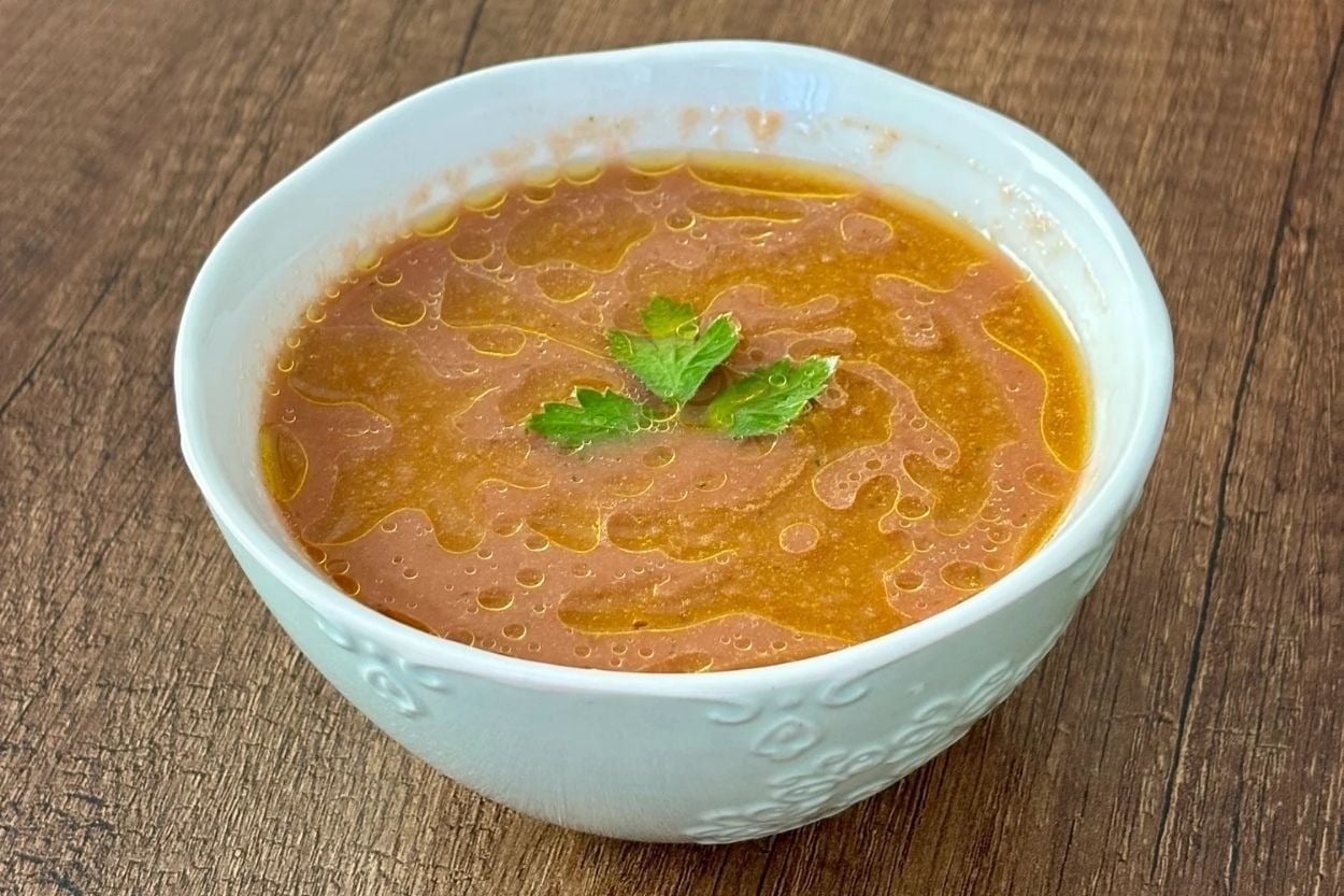 İspanyol Usulü: Soğuk Gazpacho Çorbası