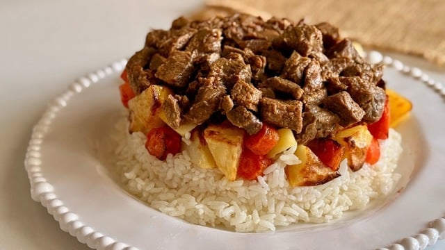 Nuriye'nin Tarifi: Saltanat Pilavı