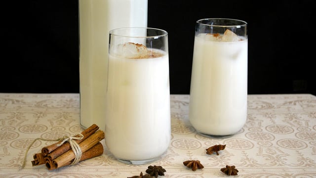 Yemekyolculuğu'ndan: Agua de Horchata (Meksika Salebi)