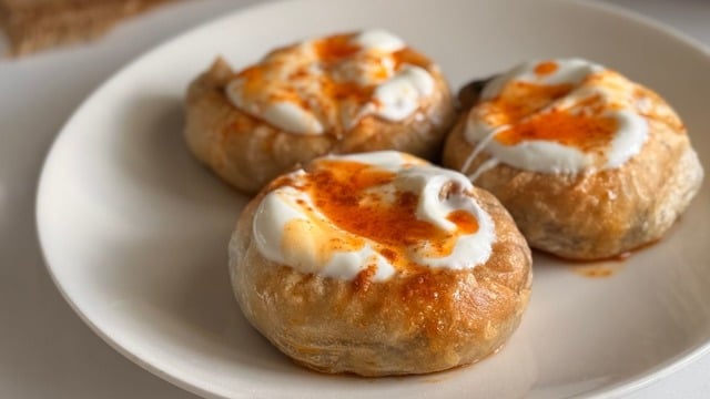 Elif'in Tarifi: Mantı Böreği