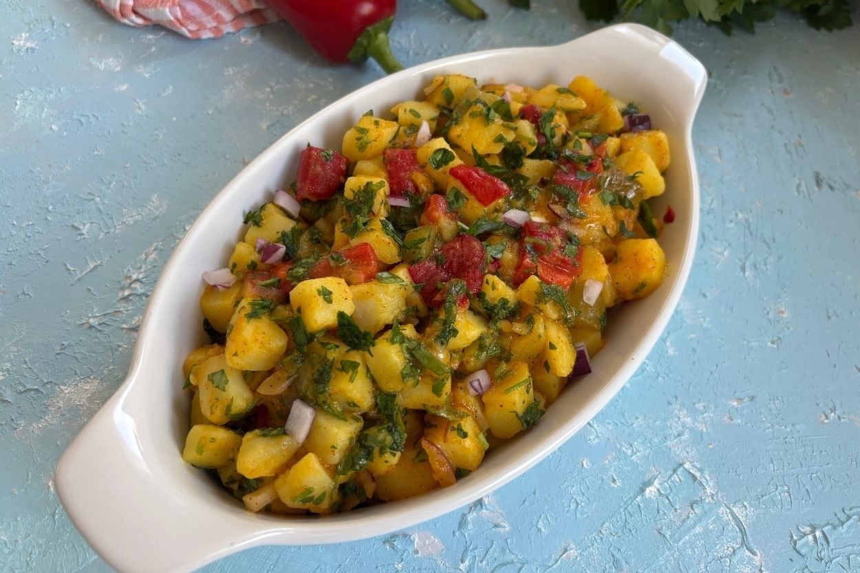 Duygu'nun Tarifi: Körili Patates Salatası