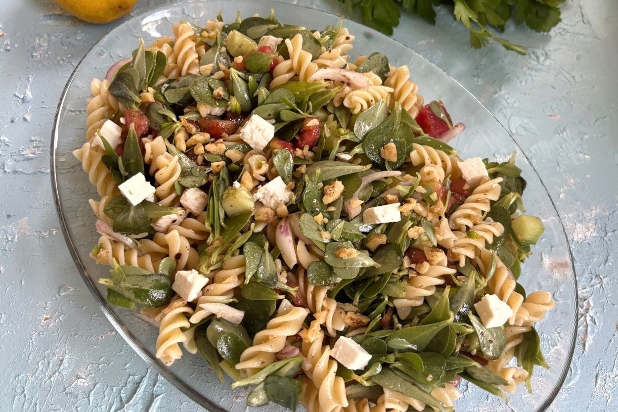 Esra'nın Tarifi: Semizotlu Makarna Salatası