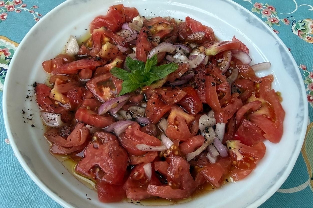 İstanbul Usulü: Soya Soslu Domates Salatası