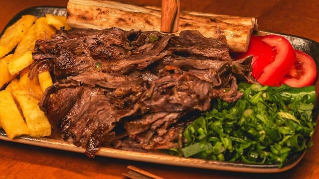Taksim'de En İyi Döner Nerede Yenir? - 2026