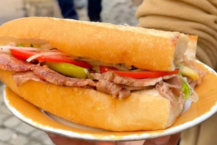 Tarihi Mavi Döner & Pide