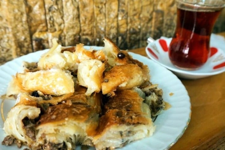 Tarihi Sarıyer Börekçisi