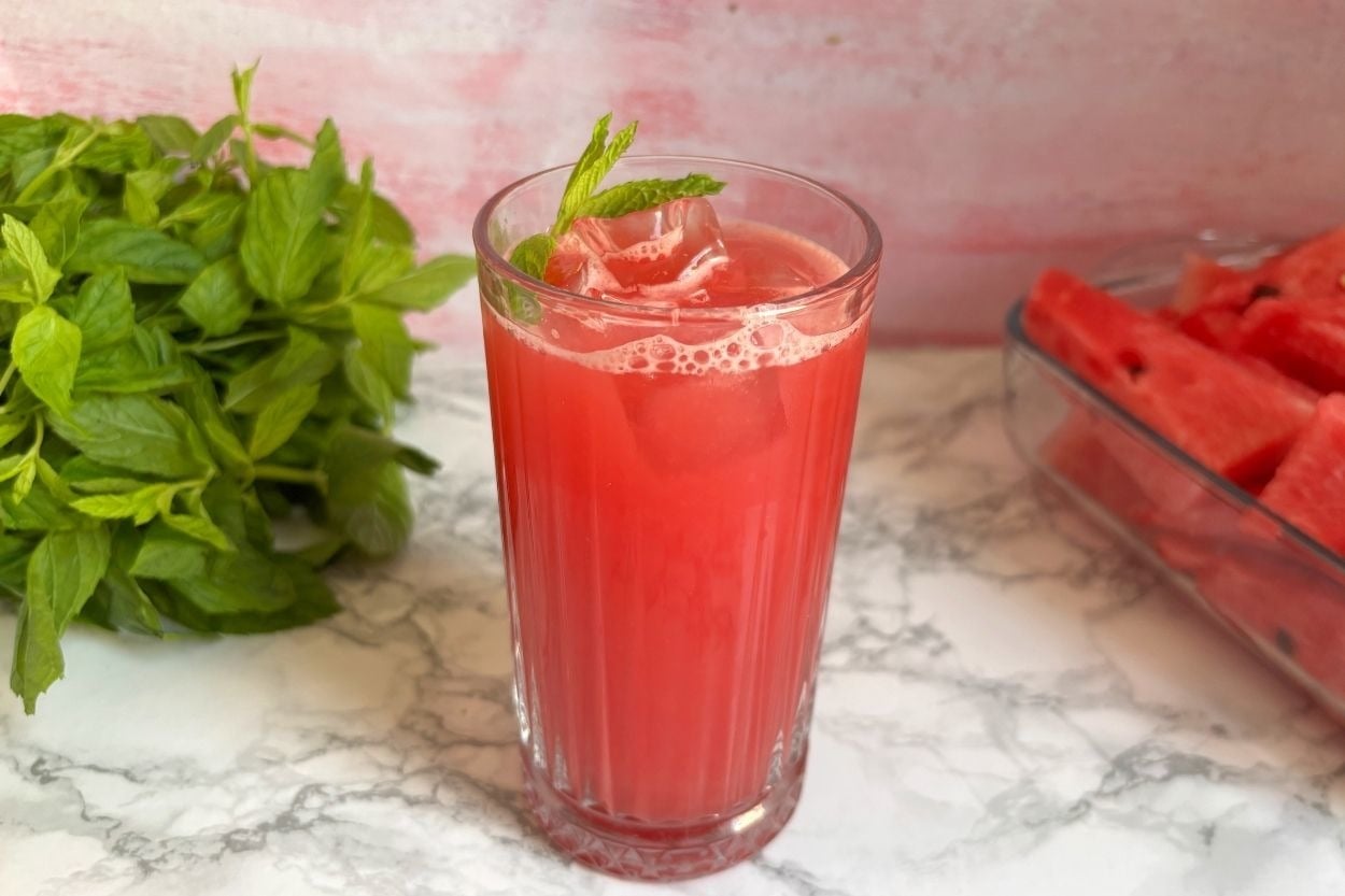 Kırmızı Rengiyle: Karpuzlu Limonata
