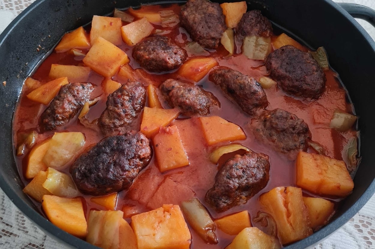 Anne Usulü: Patatesli Köfte Yemeği