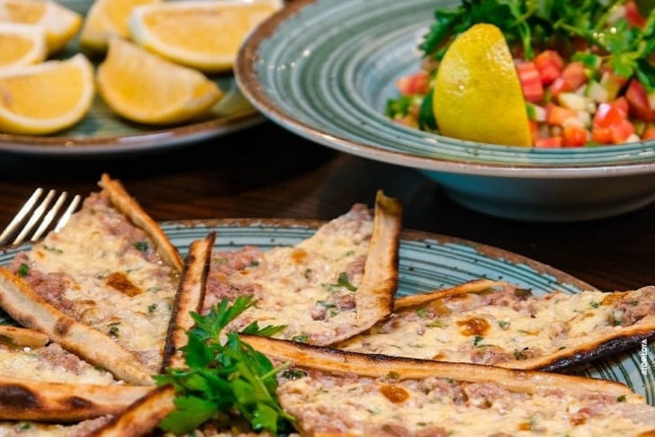 Cemo Etli Ekmek