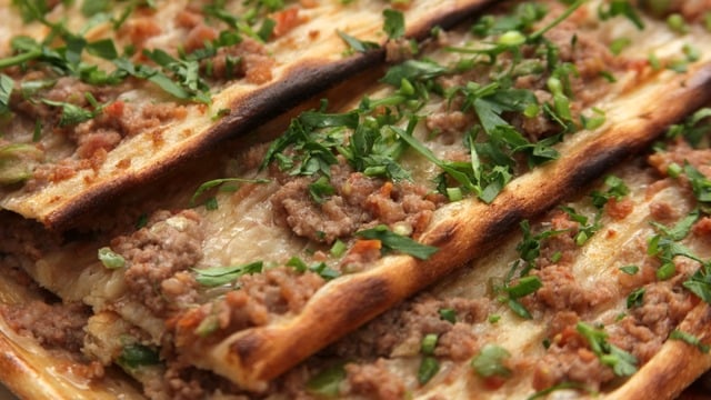 Konya'da En İyi Etli Ekmek Nerede Yenir? 2026