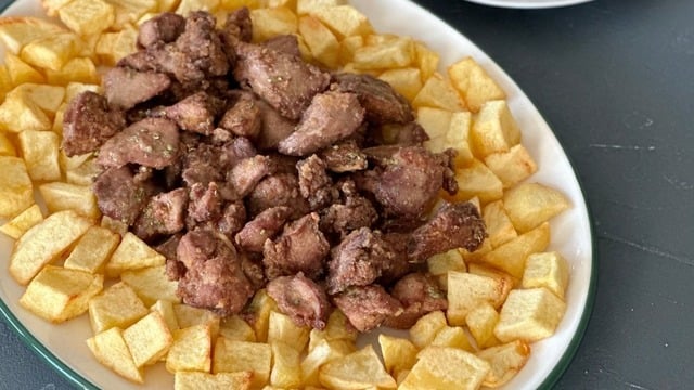 Yumuşacık ve Çok Pratik: Tavuk Ciğerinden Arnavut Ciğeri