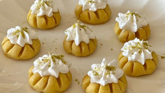 Zeynep'in Tarifi: Revaniye Tatlısı