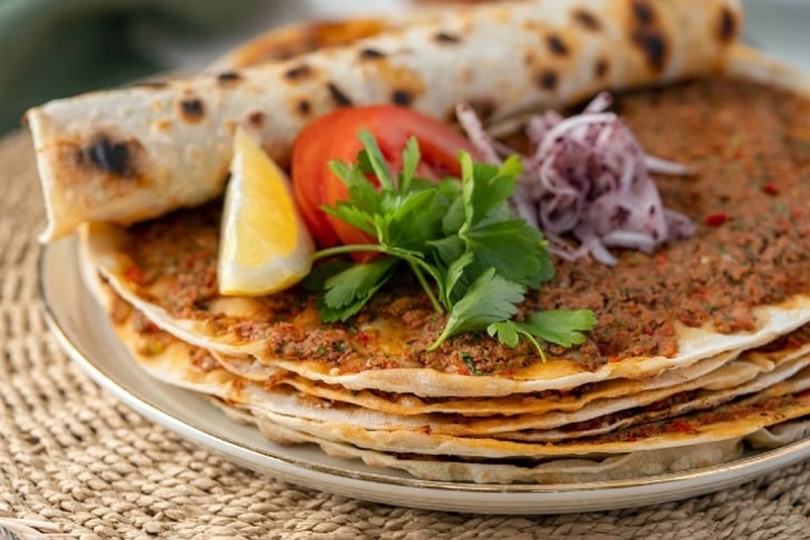 Lahmacun Kaç Kalori?