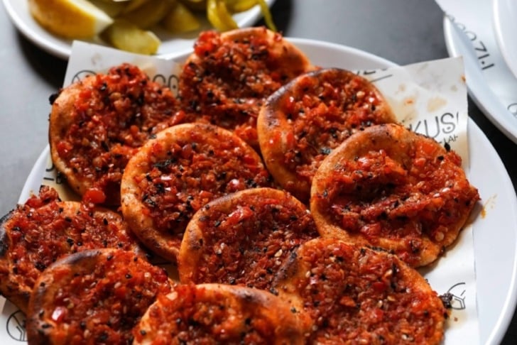 Kuşgözü Lahmacun