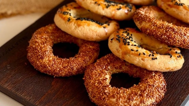Yeliz'in Tarifi: Mahlepsiz Kandil Simidi
