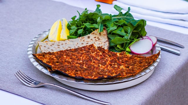 Urfa'da En İyi Lahmacun Nerede Yenir? 2026