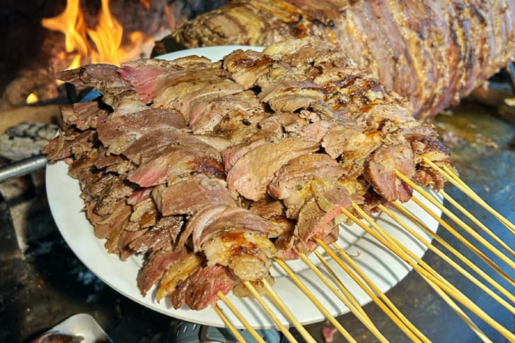 Yağmur Oltu Cağ Kebap