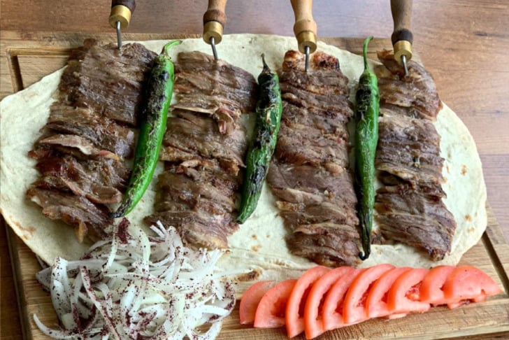 Fikret Usta Dadaşlar Cağ Kebap