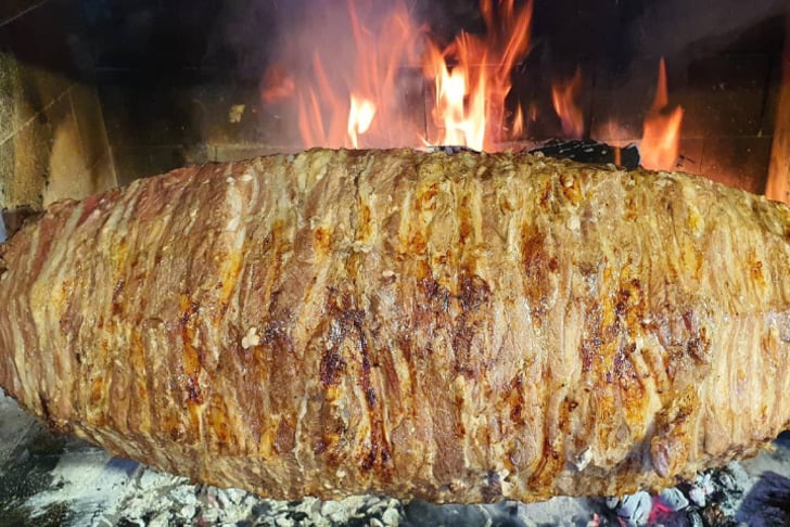 Fikret Usta Dadaşlar Cağ Kebap
