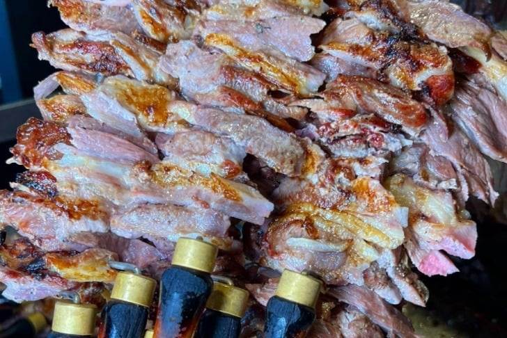 Fikret Usta Dadaşlar Cağ Kebap