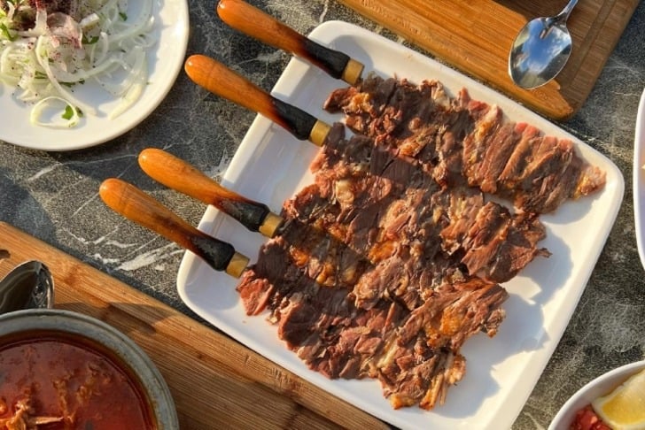 25 Mart Oltu Cağ Kebap