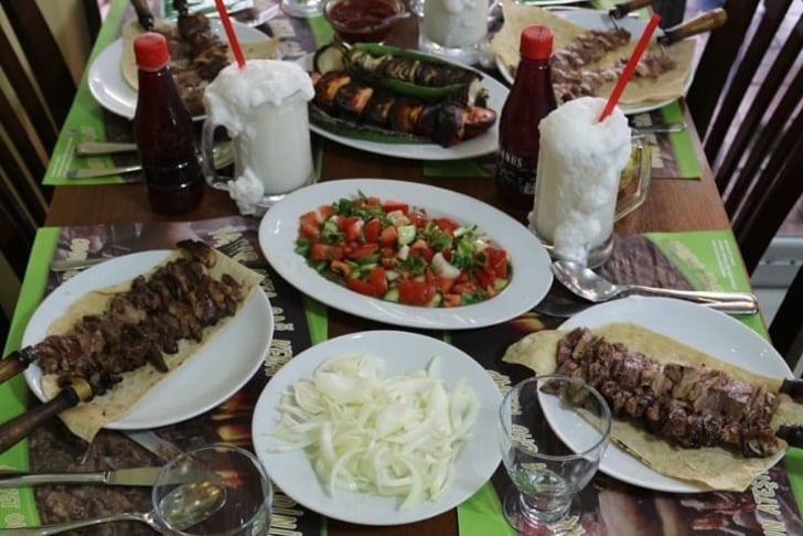 Yaşar Usta Cağ Kebap Salonu