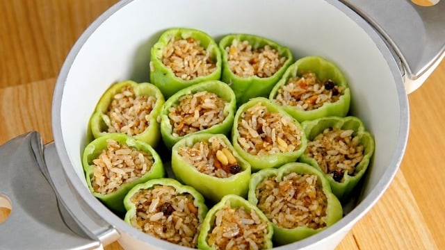 Zeytinyağlı Dolmalara: Dolma İçi