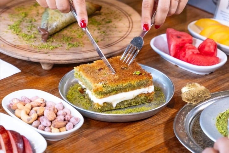 Özikizler Künefe