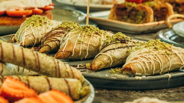 Adana'da En İyi Katmer Nerede Yenir? 2026