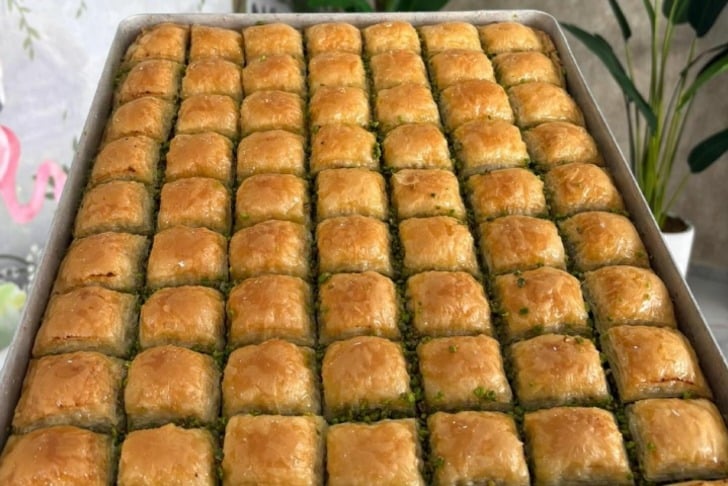 Han Baklava Künefe