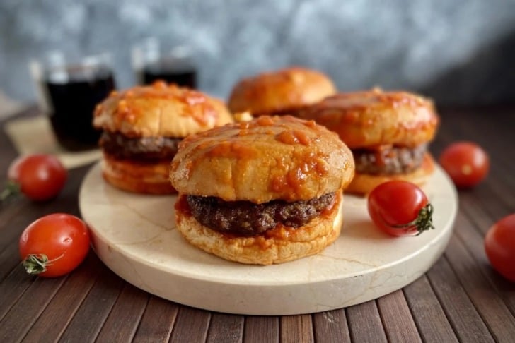 Büfe Usulü Islak Hamburger