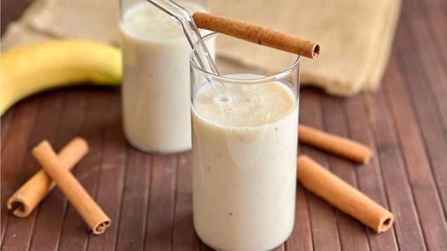 Tarçını da Var: Ballı Muzlu Süt