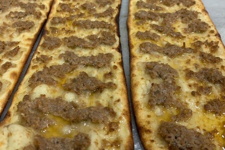 Mücahit Etli Pide & Kebap Salonu