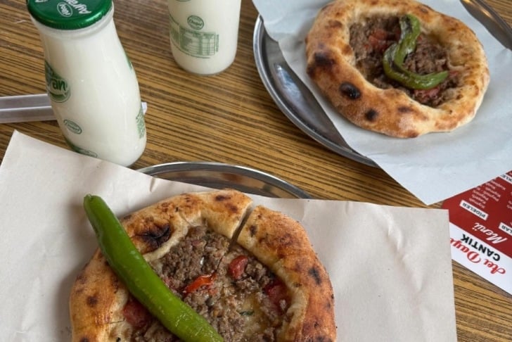 Acı Dayı Cantık Salonu